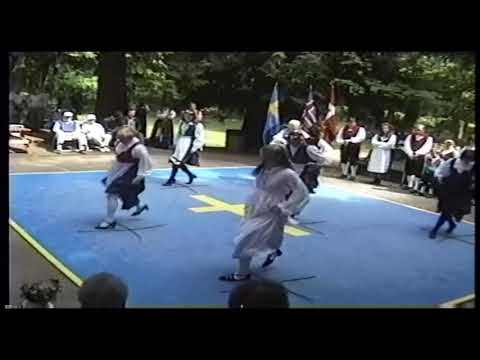 Tikkuristi - Finnish Folk Dance - 1998