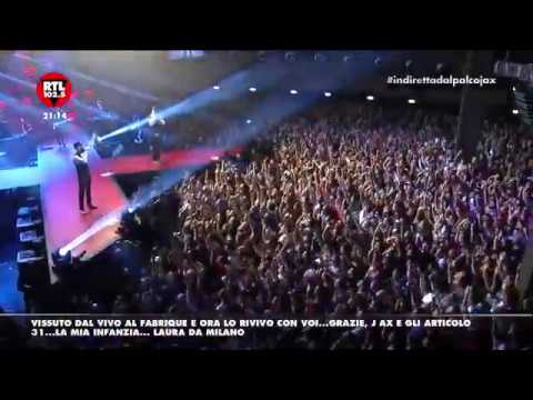 J-AX & Articolo 31 Reunion al Fabrique di Milano - S.N.O.B./L'uomo col cappello (mash-up)