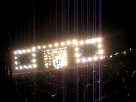 Tiesto - (Calvin Harris - Awooga vs Flashback Mashup)  [EDC Las Vegas 2011]