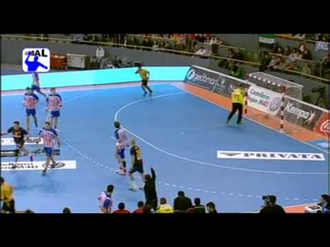 BM. At. de Madrid 22 - FC. Barcelona Intersport 25