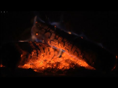 4K HDR Glowing Coals — OLED Screensaver Loop | LuxArtica
