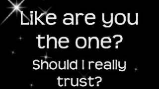 Miranda Cosgrove - Kissin U lyrics