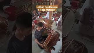 Download lagu Latihan Kendangan Srepeg Mataram Karawitan Kemuda Suari5 SMPN 1 Gabus Grobogan @titicrchannel mp3 Download lagu Latihan Kendangan Srepeg Mataram Karawitan Kemuda Suari5 SMPN 1 Gabus Grobogan @titicrchannel mp3
