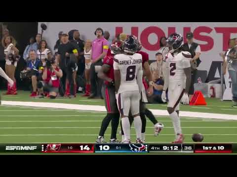 Baker Mayfield Forgets About His Injury to Talk Trash! 