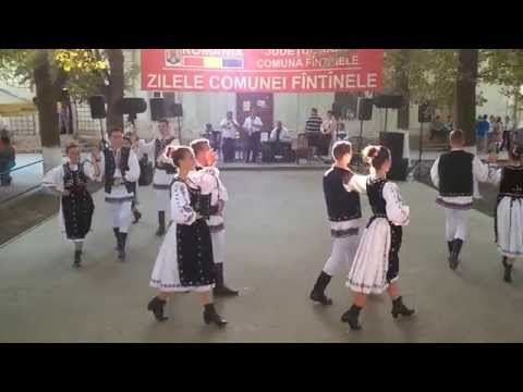 ANSAMBLUL ROMANASUL  -  IESIREA DIN SCENA  - RUGA LA TISA NOUA  2015