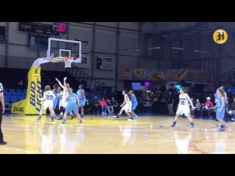 Teresa Ochoa puts back in a missed shot for North Salinas against Palo Alto in the D1 finals.