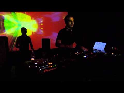 NIIC (13/07/15) - TECHNOMONDAY pres. MOMENTUM SHOWCASE @ CITY HALL - BARCELONA