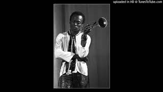 Miles Davis - Surrey With The Fringe On Top (1956 Gerald Wiggins/Rodgers-Hammerstein Oklahoma Cover)