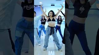 Download lagu KISS AND MAKE UP - DUA LIPA & BLACKPINK / GIRL STYLE CLASS / AUM CHOREOGRAPHY mp3