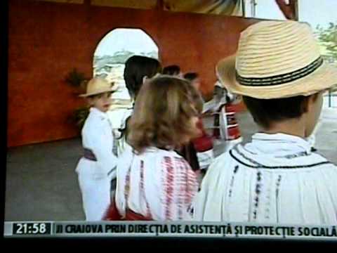 Ansamblul Doina Mischiului - grupa 6-11 ani - partea a II-a, festival Pielesti, oct.2011