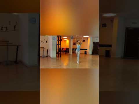 Radost Braykova - Barre, center, turns, pointe