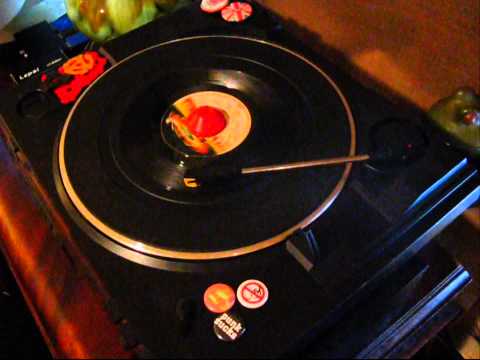 (((MONO))) 100 PROOF (Aged In Soul) - Somebody's Been Sleeping - Vinyl 45 rpm - 1970