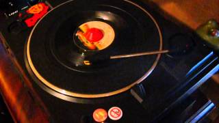 (((MONO))) 100 PROOF (Aged In Soul) - Somebody's Been Sleeping - 45 rpm 1970