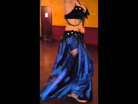 Belly dance of Isabel