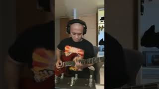 Download lagu Andra Ramadhan solo guitar - Cintakan membawamu kembali #dewa19 #sologuitar #shorts mp3