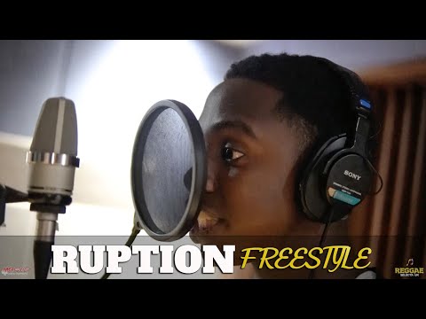 Young Talented Spain Town Artist Ruption with a Dark Freestyle | Dancehall Freestyle Settings