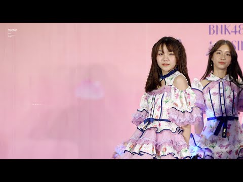 [Focus Cam 4K60p] 230625 Monet BNK48  - BNK48 @ MBK Center