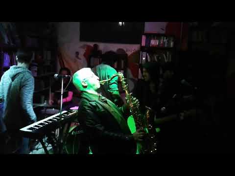 Golpe de Suerte - Nuestro Amo Juega Al Esclavo - (Centro de Artes Batalla Cultural)