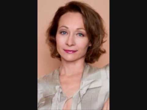 I Dreamed A Dream (sung in German) - Sona MacDonald