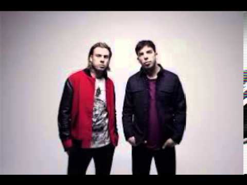 Bingo Players vs Kenkraft 400 - The Rattling Zombie (Phat Head Mashup)