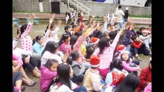 preview picture of video 'Làng trẻ em SOS Đà Lạt  儿童村 [孤儿] 大叻 25.12.2010'
