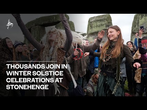 Thousands join in winter solstice celebrations at Stonehenge