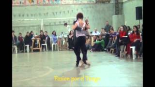 Video thumbnail for ALEJANDRA GUTTY y OCTAVIO FERNANDEZ bailando el tango DE VUELTA AL BULIN en LA MILONGA DEL MORAN