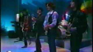 Un Hombre Puede Llorar - LOQUILLO Y LOS TROGLODITAS.