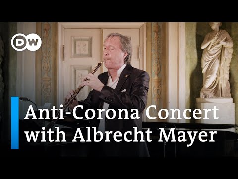 Albrecht Mayer plays Bach: Air and other pieces exclusively on the oboe d'amore and English horn