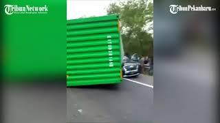 Download lagu Truk Kontainer Terbalik di Jalan Tol Cipularang Menimpa Mobil Hyundai Palisade mp3 Download lagu Truk Kontainer Terbalik di Jalan Tol Cipularang Menimpa Mobil Hyundai Palisade mp3