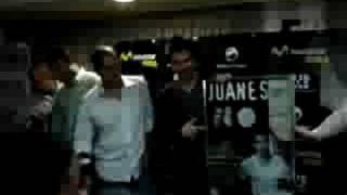 preview picture of video 'Juanes recibe Disco de Diamante en Venezuela - Parte 2'