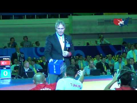 71 KG Finals - Chingiz Labazanov (RUS) vs Yunus Ozel (TUR)