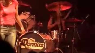 The Donnas   I Don't Care (Live at The Edge. Palo Alto 2003)