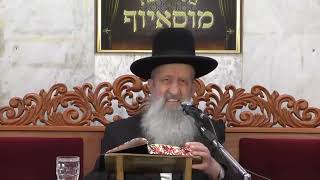 הרב בן ציון מוצפי • הנהגות והלכות ימי בין המיצרים תמוז תשע"ט (הרב בן ציון מוצפי) - התמונה מוצגת ישירות מתוך אתר האינטרנט יוטיוב. זכויות היוצרים בתמונה שייכות ליוצרה. קישור קרדיט למקור התוכן נמצא בתוך דף הסרטון