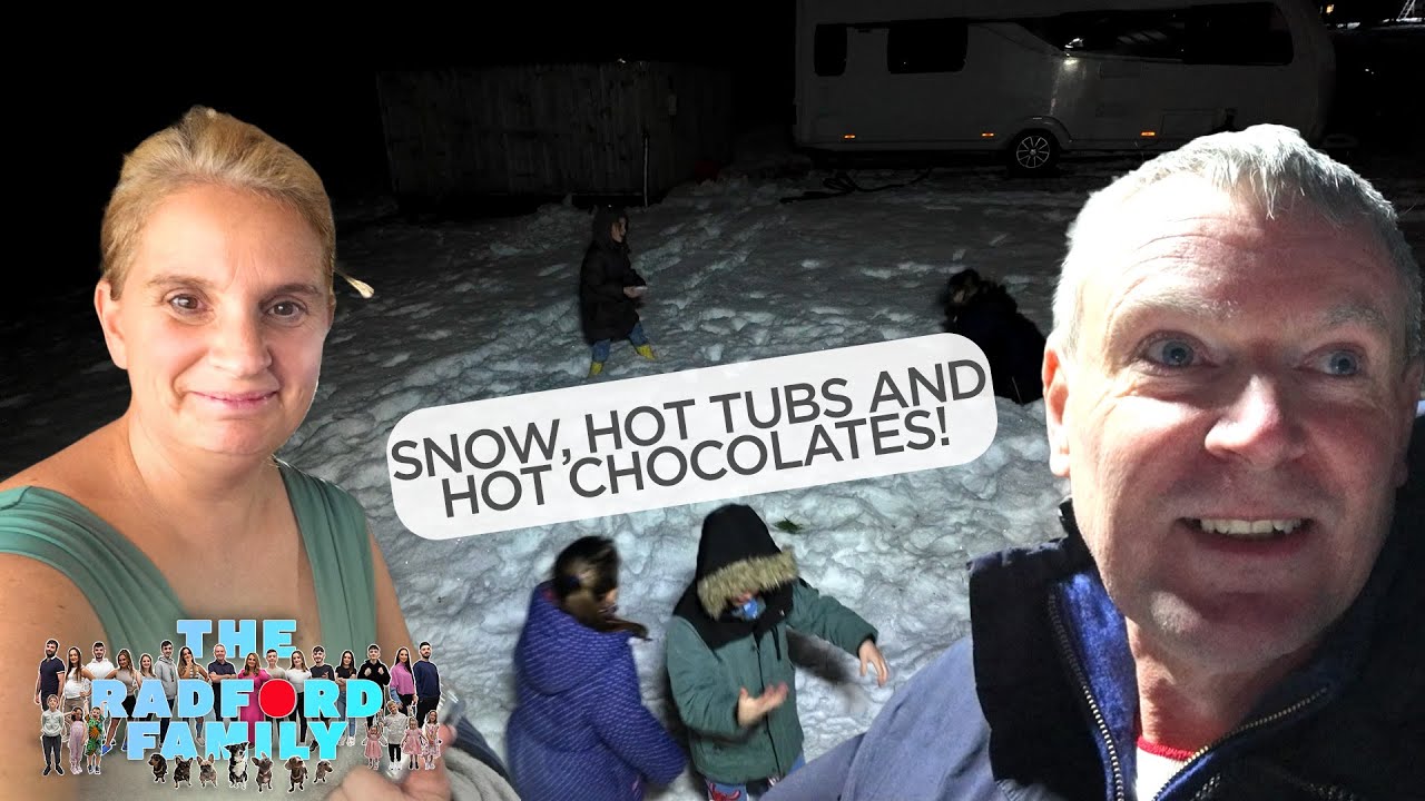 HOT TUB IN THE SNOW! ☃️🥶 | The Radford Family