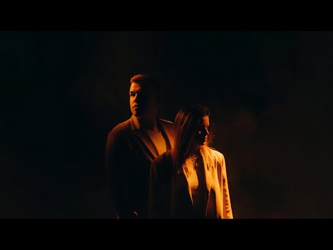 Chłodno - Niecodzienna (Official Video)