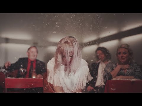 Inge van Calkar - Hold you Hate you Love you Leave you (Official Music Video)