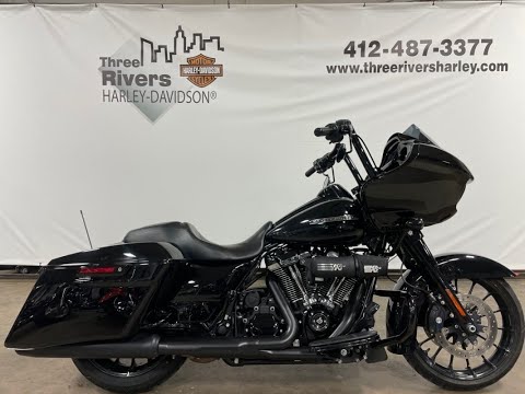 2018 Harley-Davidson® Road Glide® Special Vivid Black