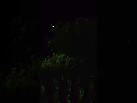 Luzes no céu.. cidade de Abatiá no Paraná domingo 19 de julho de 2026.
