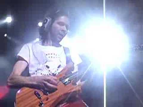 Bruce Bouillet and  Paul Gilbert - Racer X Scarified live G3 2007