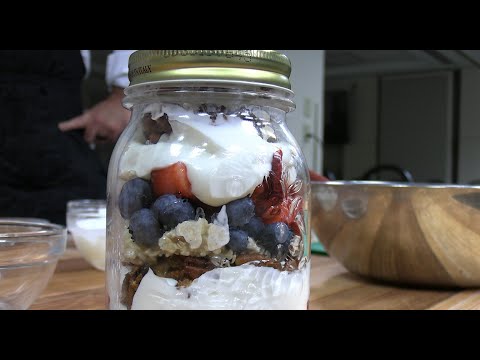 SPHP Teaching Kitchen - Overnight Oats with Berries