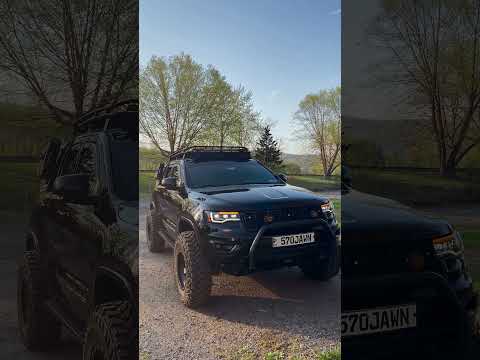 Grand Cherokee Built for Off-roading!