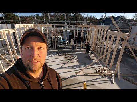 #5 Nu händer det grejer! Vi bygger klart alla väggar på första våningen. Och gjuter väggar och pool.