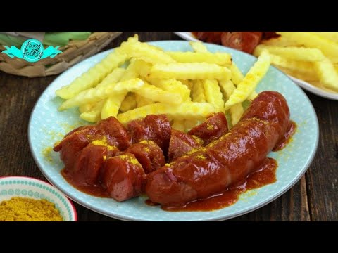 DELICIOUS CURRYWURST with FRIES - GERMAN CURRY SAUSAGE