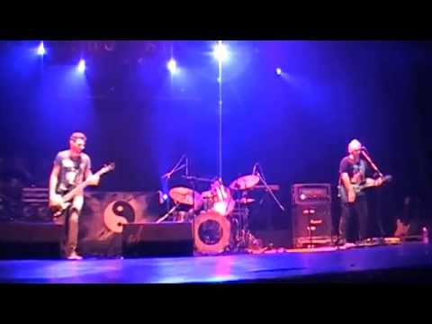 Ariel Pozzo - Daño Permanente (en vivo)