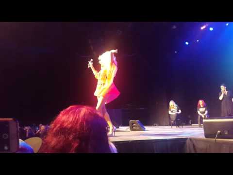 RuPaul's Drag Race Battle of the Seasons 2016: Snatch Game