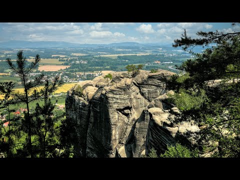Cycle Trails 042 - Bohemian Paradise  (Among the sandstone rocks from Drábské světničky to Kost)