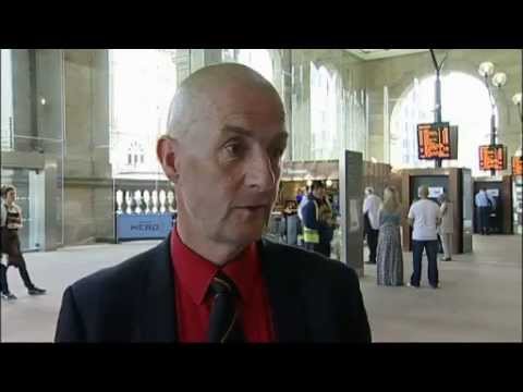 MH17 crash victim's father tells PM 'I just want my son back'