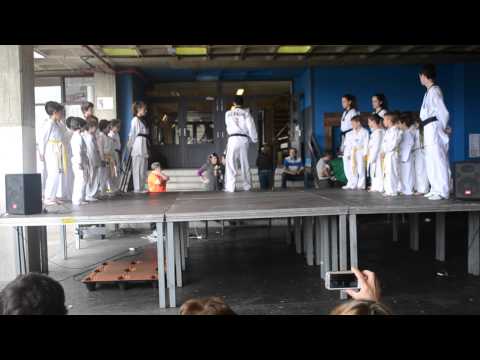 Exhibición Askartza-Claret -- Sipchi