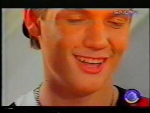 Raiuno prima di tutto same who studio aperto – sing ALAYLM a Capella on Italy 98 + little interview